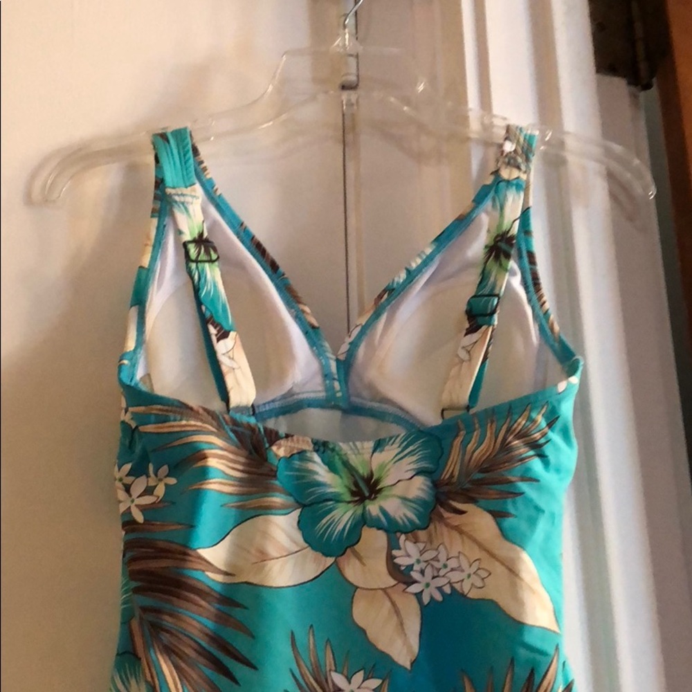 Tankini - Picture 3 of 8